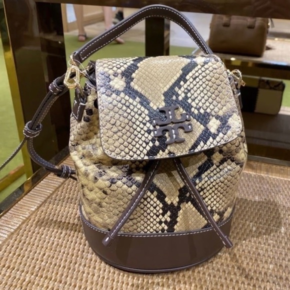 Tory Burch Handbags - Tory Burch Thea Convertible Backpack